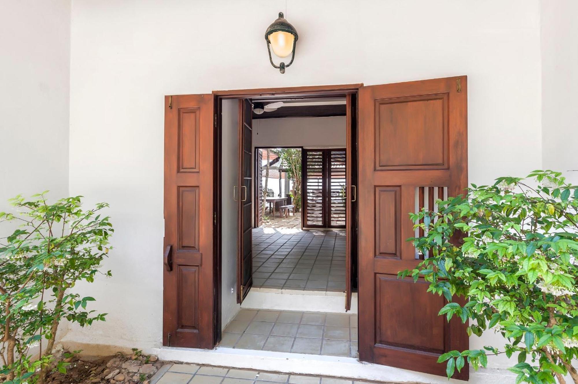 Baan Khunying - Secluded Phuket Beachfront Villa Rawai Esterno foto
