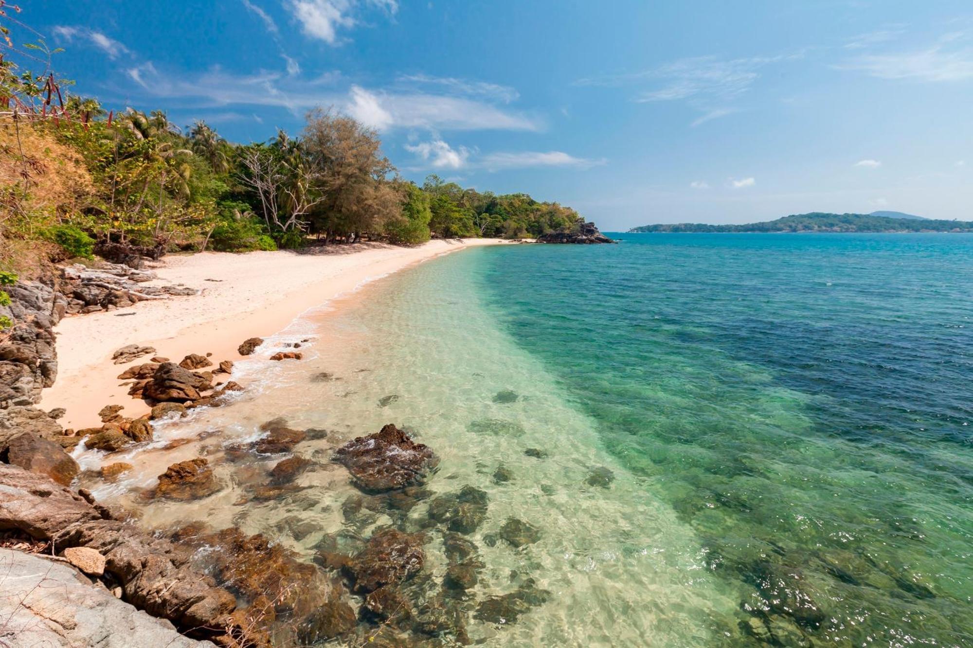Baan Khunying - Secluded Phuket Beachfront Villa Rawai Esterno foto