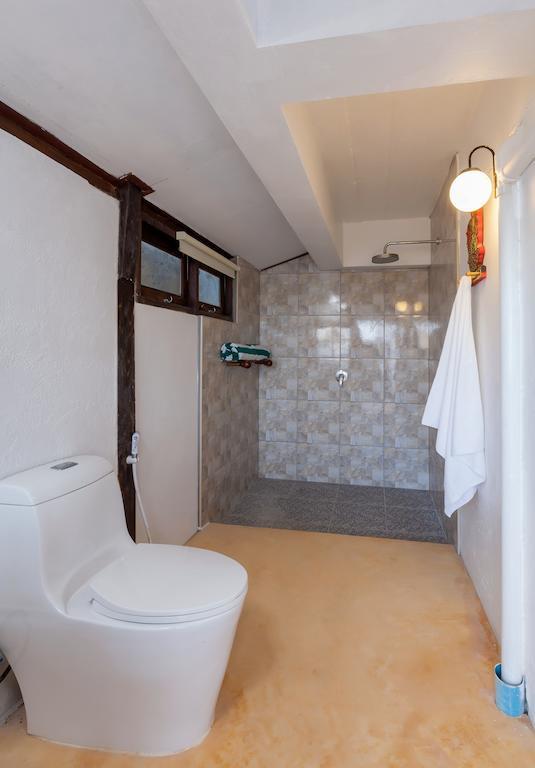 Baan Khunying - Secluded Phuket Beachfront Villa Rawai Camera foto