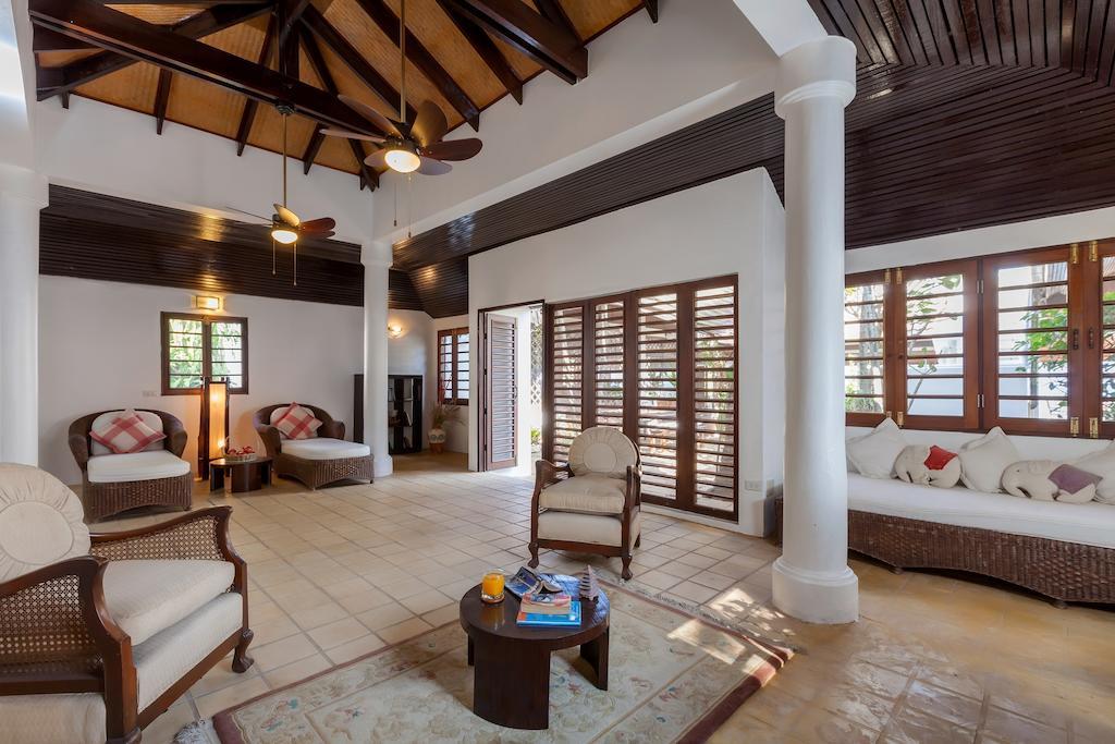 Baan Khunying - Secluded Phuket Beachfront Villa Rawai Camera foto