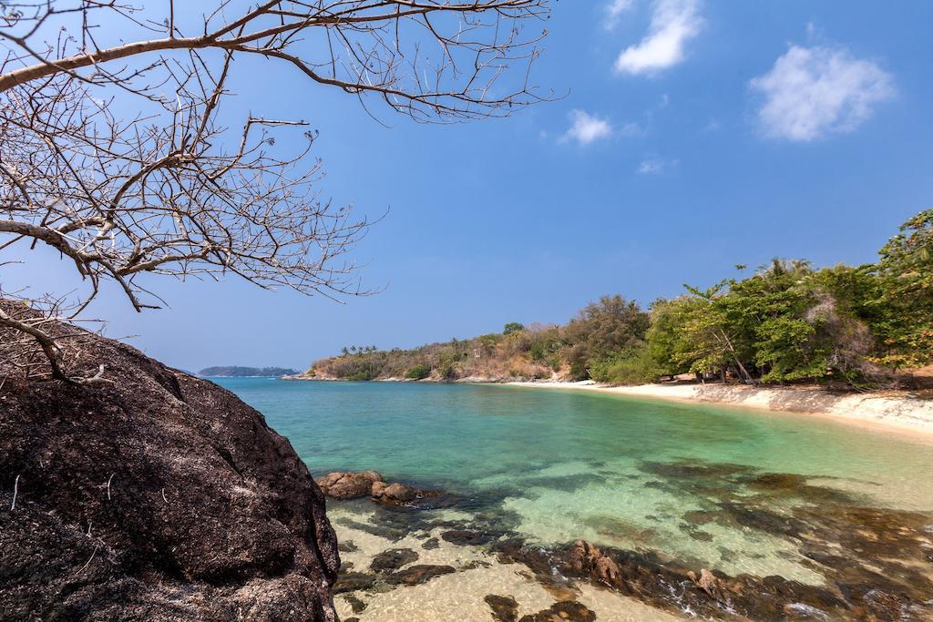 Baan Khunying - Secluded Phuket Beachfront Villa Rawai Camera foto