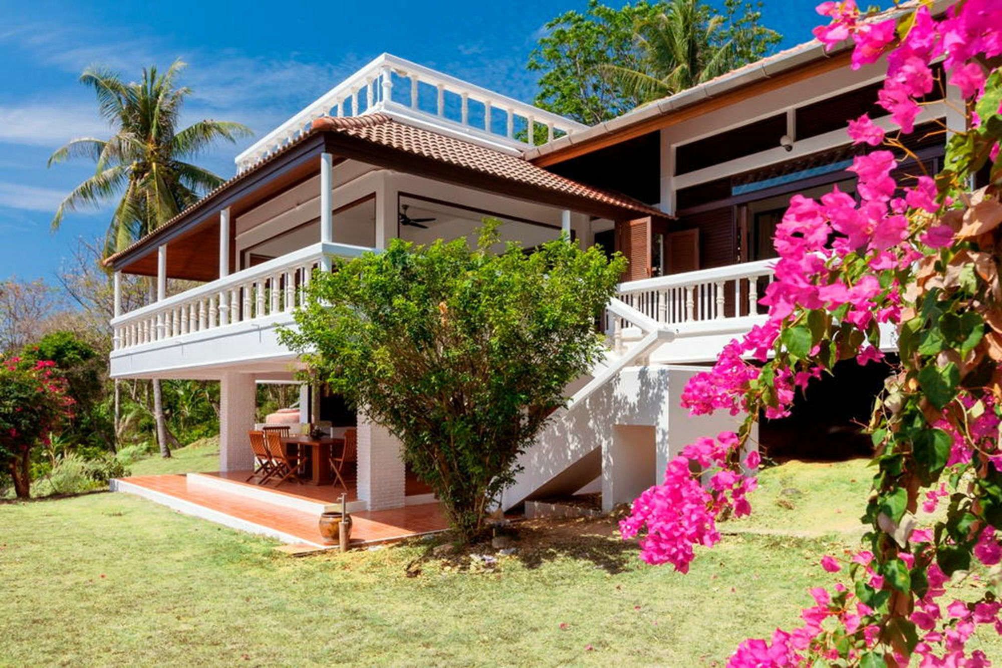 Baan Khunying - Secluded Phuket Beachfront Villa Rawai Esterno foto